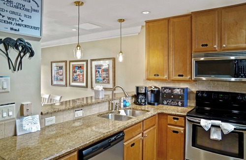 West Panama City Beach House | FAMILY VACATION Walk to BEACH! Updated Townhouse. BEACHES, POOLS, PARKS and 30A.