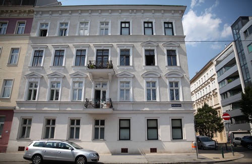 Brigittenau Apartment | Fancy 6 rooms apartment directly at Augarten