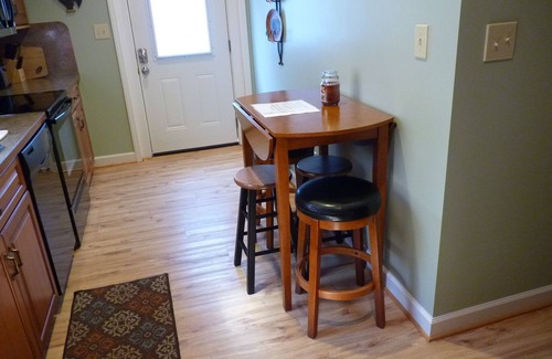 Boone Condo | Fannie's Retreat Great Alternative to Hotel Immaculately Kept