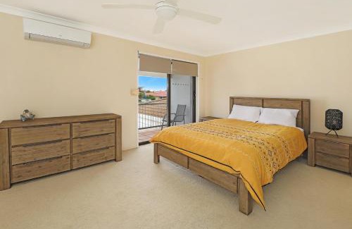 Buddina House | Fantastic Buddina Duplex