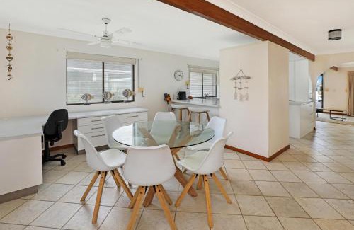 Buddina House | Fantastic Buddina Duplex