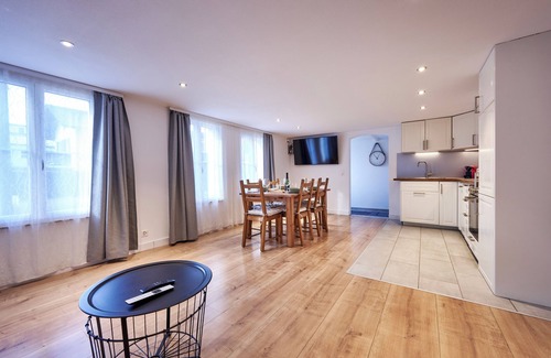 Central Interlaken Apartment | Fantastic 2 Bedroom Garden Apartment with Mountain View in Interlaken