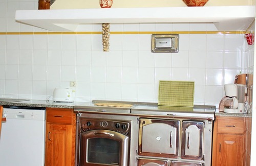 Esposende House | Fantastic holiday villa with pool, near the course and the beach.
