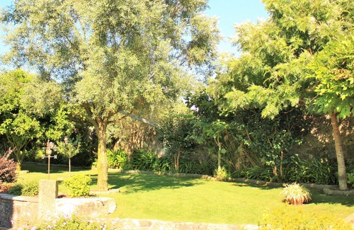 Esposende House | Fantastic holiday villa with pool, near the course and the beach.