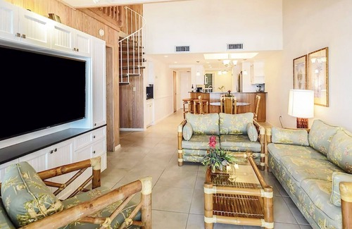Key West Resort | Fantastic Location, Old Town Waterfront Galleon Resort+Amenities, 2-Bedroom