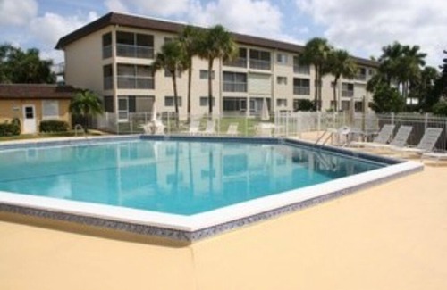 Naples Condo | Fantastic Naples Florida Condo Great Location and Value close to Marco Island