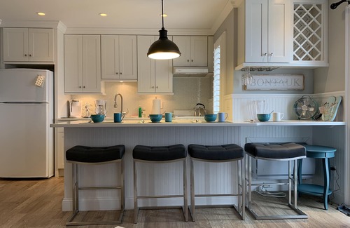 Montauk Apartment | Fantastic Ocean View! Very Short Walk to Beach!