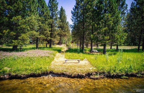 Garden Valley Cabin | Fantastic Riverside Cabin with Hot Tub, WFI!