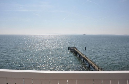 Sassnitz Apartment | Fantastic sea view, large south-facing balcony, 1st row - Fürstenhof Sassnitz 301