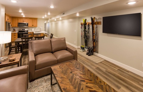 Cottonwood Heights Apartment | Fantastic ski location! Beautiful, brand new 2 BR unit sleeps 6