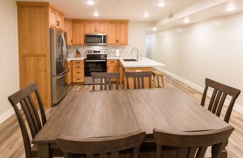 Cottonwood Heights Apartment | Fantastic ski location! Beautiful, brand new 2 BR unit sleeps 6