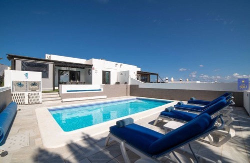 Playa Blanca Villa | Fantastic views of Playa Blanca with private pool and air conditioning