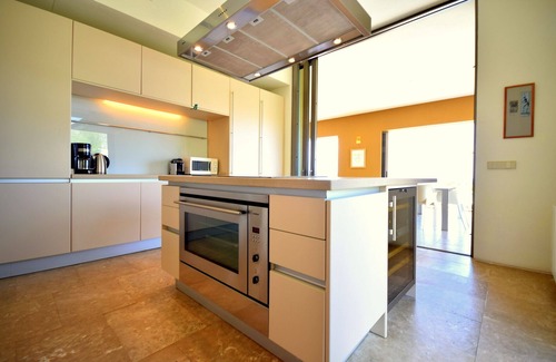 Betlem de Marina Villa | Fantastic villa in the first line of the sea in Beltem