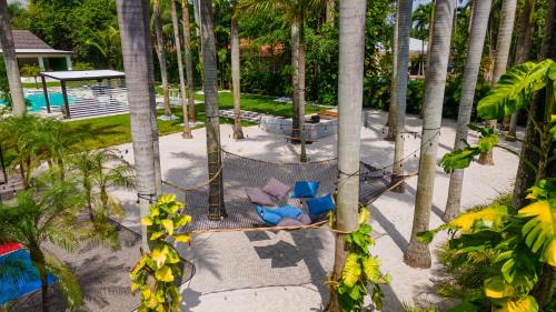 Golden Glades Villa | Fantastic Villa North Miami BY THE GLAMHOMES