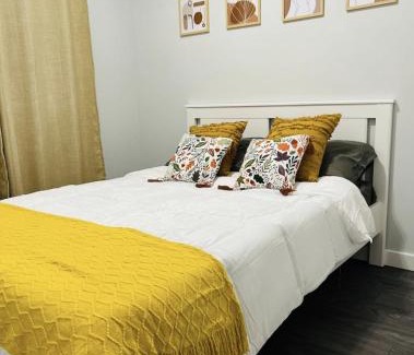 Ville-Marie Apartment | Fantastique 3 chambres modernes au cœur de la ville