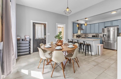 Indianapolis House | Farm House Downtown Indianapolis