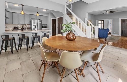 Indianapolis House | Farm House Downtown Indianapolis