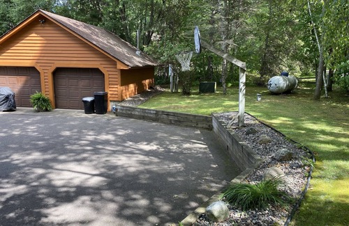 Aitkin Cabin | Farm Island Cabin Getaway near Aitkin MN (8 beds)