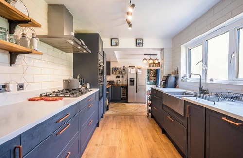 Saxmundham Apartment | Farm View, ground floor bedroom