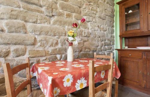 Apecchio House | Farmhouse in Apecchio with Pool & Spa