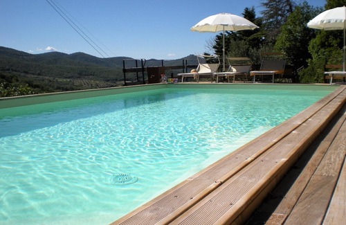 Cortona Apartment | Farmhouse in Cortona with pool