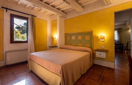 Capalbio Other | Farmhouse "Rosaspina - Appartamento 1" with Shared Garden & Shared Pool