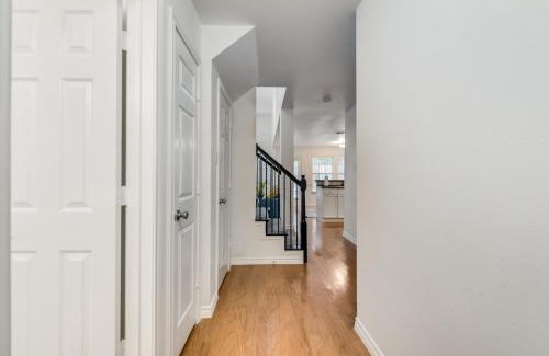 Euless House | Fast Wifi, 7 Miles to DFW