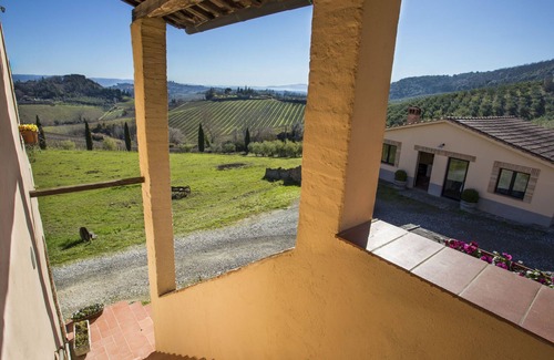 San Gimignano Apartment | Fattoria di Fugnano by Interhome