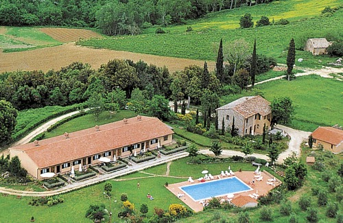 San Gimignano Apartment | Fattoria di Fugnano by Interhome