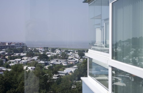 Sahlenburg Apartment | FB 06.01 - Sea view vacation apartment for up to 4 people with swimming pool and sauna