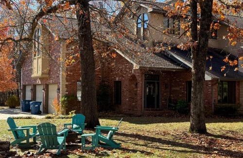 Springfield House | Feathered Nest at Fellows Lake