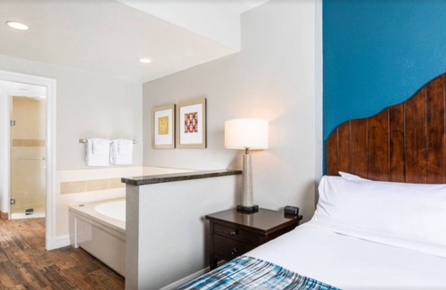 Lakeside Park Resort | Feb. 7-10 SKI IN SKI OUT Cozy 1-bdrm resort villa with sofa bed base of heavenly