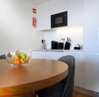 Sesimbra Apartment | Feel So Good Apartment with Sea View & Jacuzzi