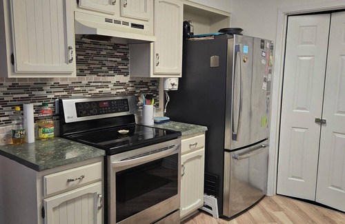 La Brisa House | Feels like home with Southern Hospitality. Close to campus and everything else.