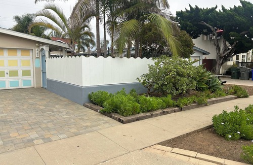 Leucadia House | Feet in the surf in 2 minutes! most walkable neighborhood at the beach and AC!