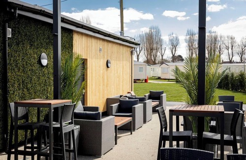 Felixstowe RV Rental | Felixstowe Beach Holiday Park Caravan