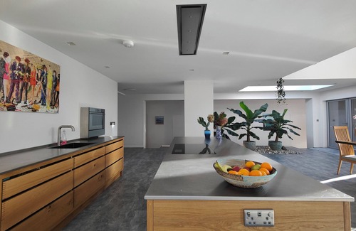 Sandside House | FELL END COTTAGE, family friendly, with pool in Milnthorpe