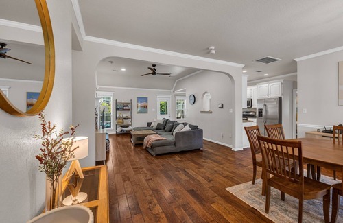 Tulsa House | Fenced in Pool-Jacuzzi Tub-Walk to Dining & Shopping-Garage Parking-Gym