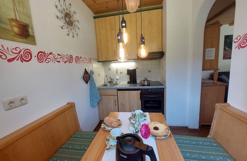 Ramsau Apartment | Ferienwohnung Nr. 1, 1-2 Personen, 40 qm, Dusche/WC, Terrasse, TV, 1 Schlafzimmer, Erdgeschoss