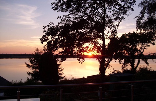 Ponitz am See House | Ferienh.,Max. 6 Pers. right on the lake and 3 km from the beach. Perfect location. WLAN Conne.