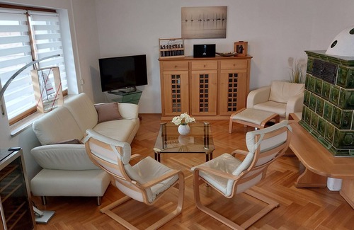 Breitbrunn a. Chiemsee House | Ferienhaus für 8 Personen, 190 qm, 4 Schlafräumen, 2 Bäder, Terrasse und Garten