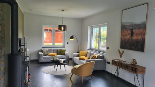 Hohenfels-Essingen Villa | Ferienhaus am Berg