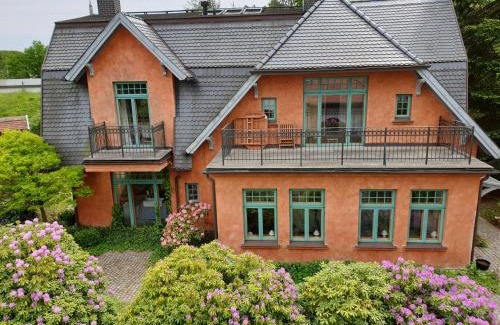Graal Mueritz House | Ferienhaus am Wasserturm für 6 Erwachsene und 9 Kinder