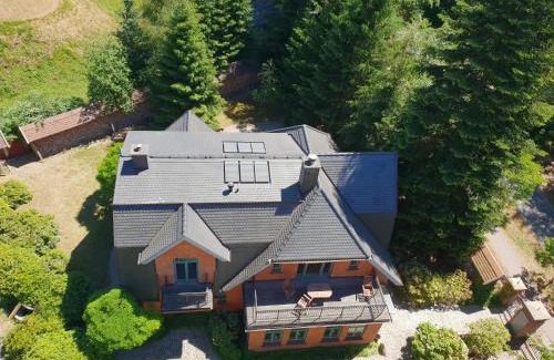Graal Mueritz House | Ferienhaus am Wasserturm für 6 Erwachsene und 9 Kinder