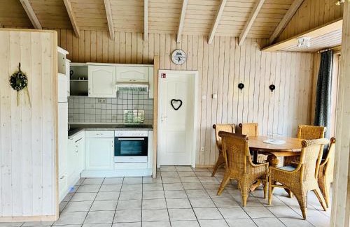 Haren House | Ferienhaus Bungalow Schloß Dankern für 6 Personen