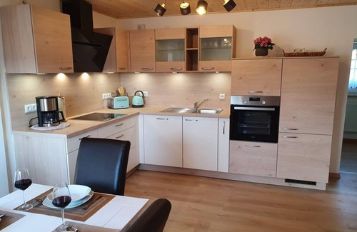 Fichtelberg House | Ferienhaus Fichtelfeeling - Ferienhaus, Dusche, WC, 2 Schlafräume