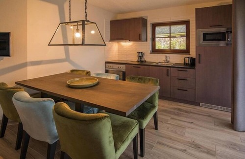 Dobbin-Linstow House | Ferienhaus mit tropischem Pool & Spa