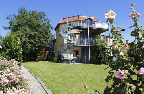 Wormshoft Condo | Ferienwohng. with traumh. Schleiblick in histor. Mill tower, btw. Baltic u. Schleinufer