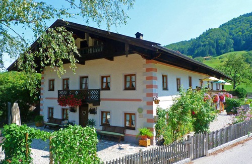Aschau im Chiemgau Apartment | Ferienwohnung I 45 qm°, zwei Schlafzimmer, Südbalkon und ebenerdigem Eingang°