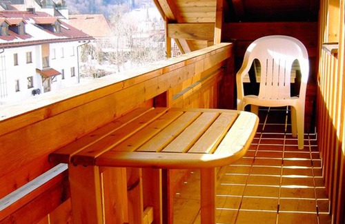 Hohenaschau im Chiemgau Apartment | Ferienwohnung II° "Bergstüberl" mit extra Schlafzimmer und Balkon, 60 qm